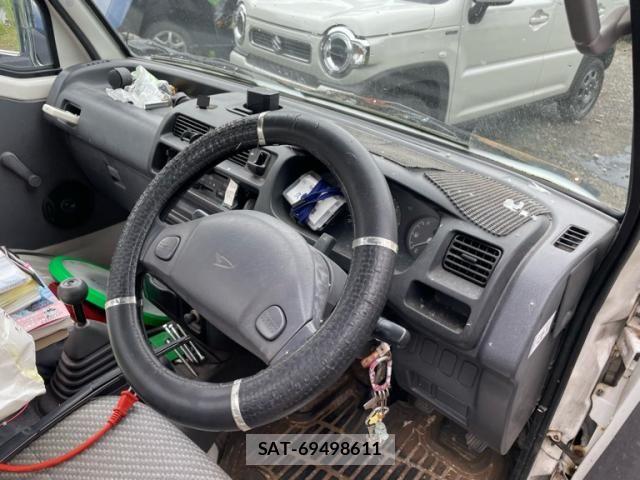 Daihatsu HIJET TRUCK 2000-01 7785484-2