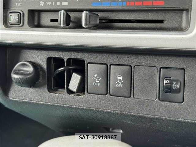 Daihatsu HIJET TRUCK 2020-06 7876800-6