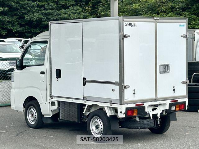 Daihatsu HIJET TRUCK 2022-02 7902705-12