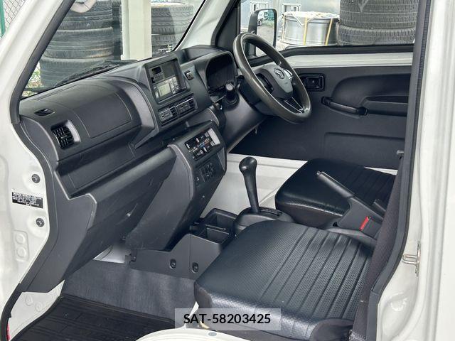 Daihatsu HIJET TRUCK 2022-02 7902705-28