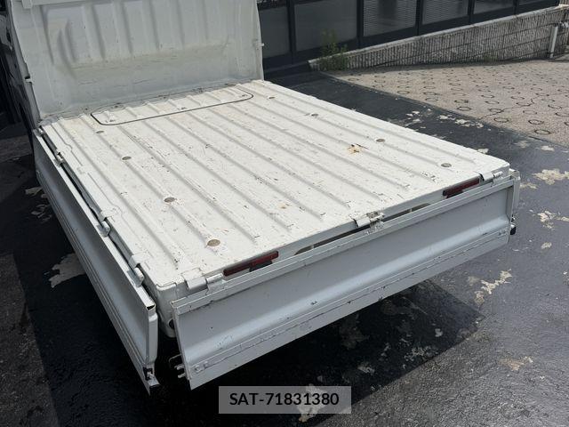 Daihatsu HIJET TRUCK 2021-10 8035927-9