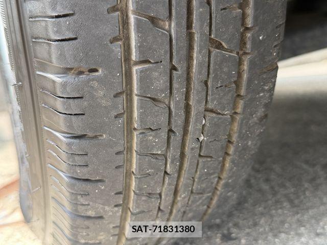 Daihatsu HIJET TRUCK 2021-10 8035927-22