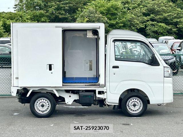 Daihatsu HIJET TRUCK 2021-12 8035918-10