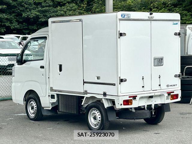 Daihatsu HIJET TRUCK 2021-12 8035918-13