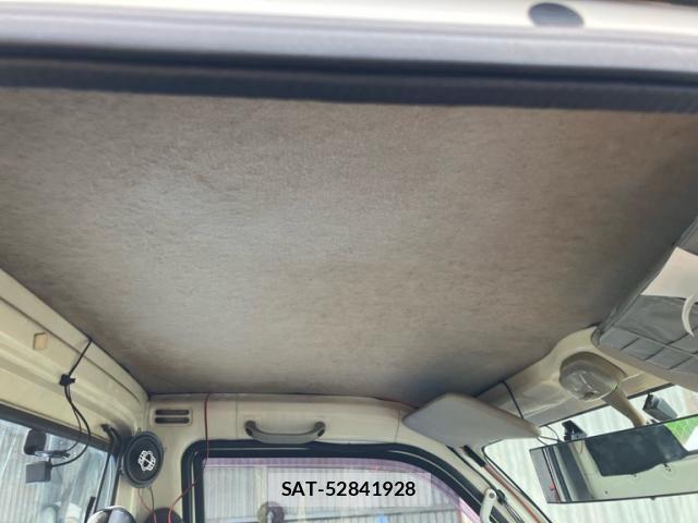 Daihatsu HIJET TRUCK 2010-02 8035933-11