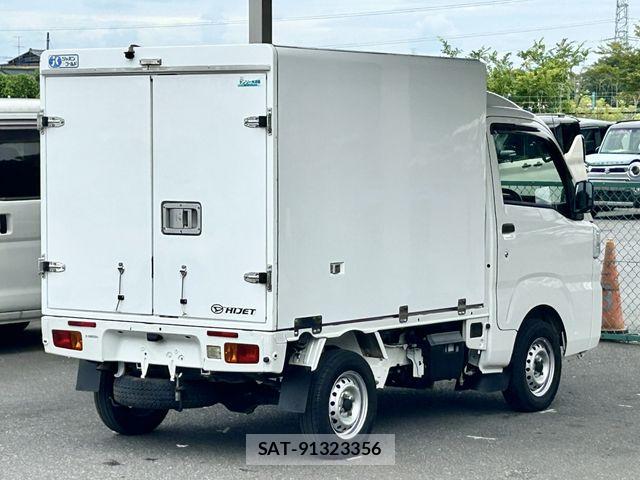 Daihatsu HIJET TRUCK 2018-02 8035928-11