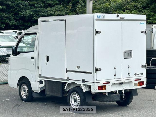 Daihatsu HIJET TRUCK 2018-02 8035928-12