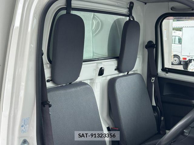 Daihatsu HIJET TRUCK 2018-02 8035928-21