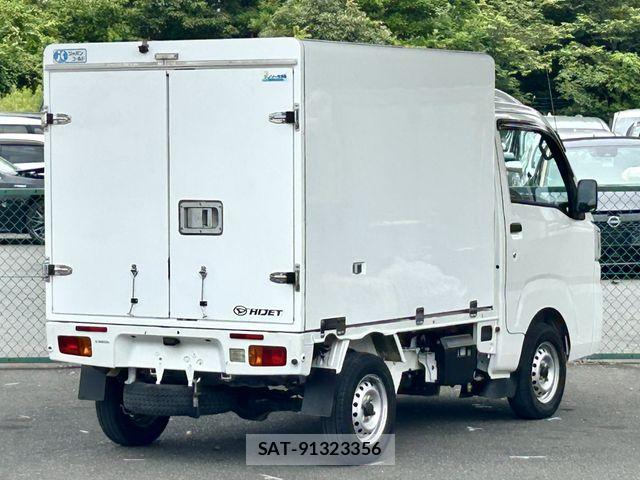 Daihatsu HIJET TRUCK 2018-02 8035928-2