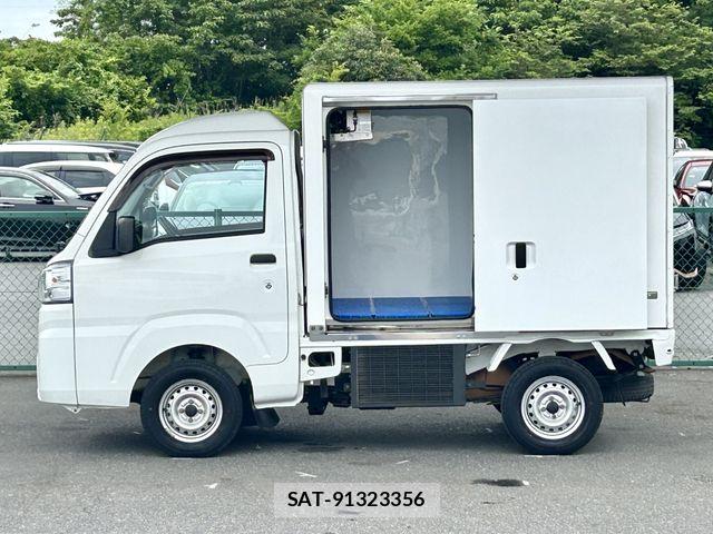 Daihatsu HIJET TRUCK 2018-02 8035928-8