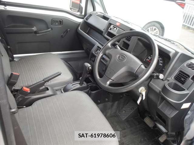 Daihatsu HIJET TRUCK 2018-05 8035930-14