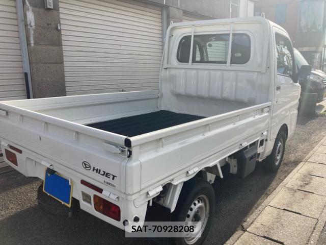 Daihatsu HIJET TRUCK 2016-06 8035931-1