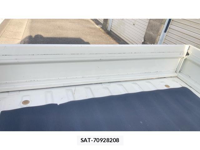 Daihatsu HIJET TRUCK 2016-06 8035931-24