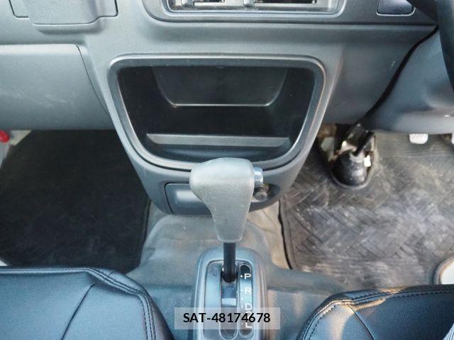 Daihatsu HIJET TRUCK 2008-09 8130488-17