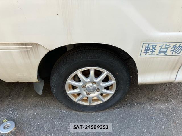 Daihatsu HIJET TRUCK 2002-01 8158554-4