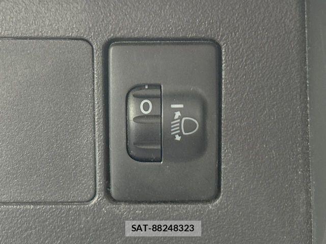 Daihatsu HIJET TRUCK 2016-12 8207832-5