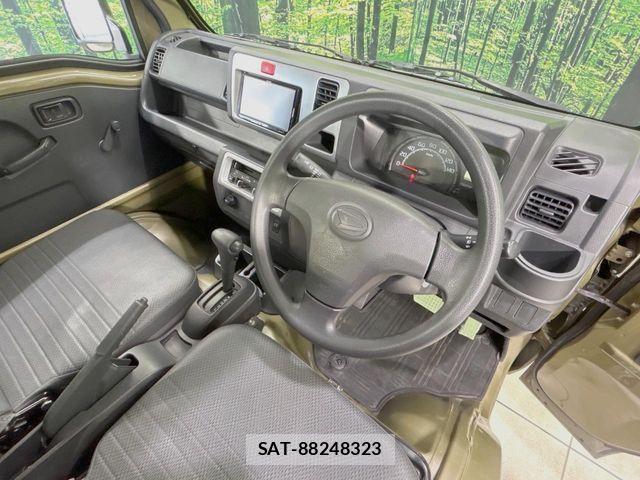 Daihatsu HIJET TRUCK 2016-12 8207832-7