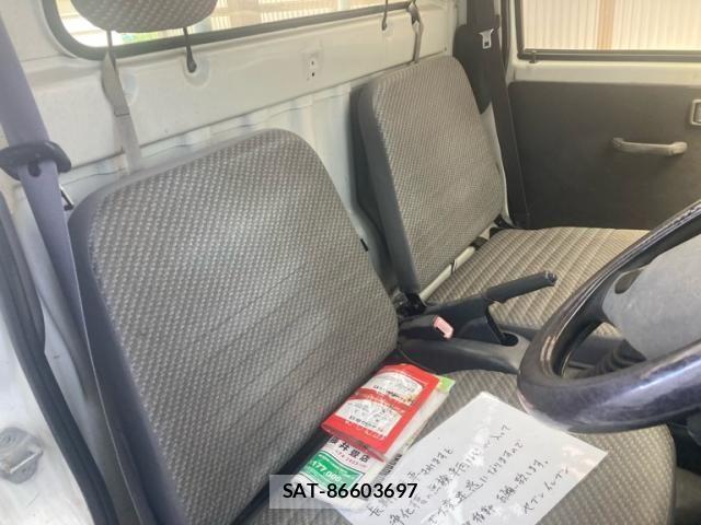 Daihatsu HIJET TRUCK 1999-04 8230306-11
