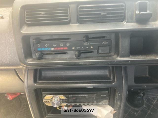 Daihatsu HIJET TRUCK 1999-04 8230306-14