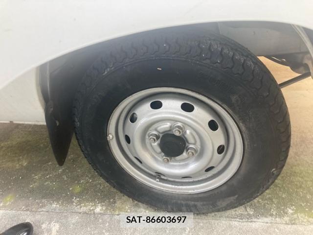 Daihatsu HIJET TRUCK 1999-04 8230306-5