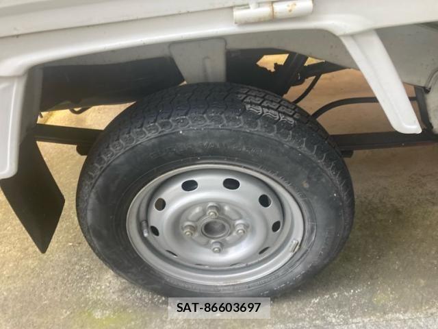 Daihatsu HIJET TRUCK 1999-04 8230306-6