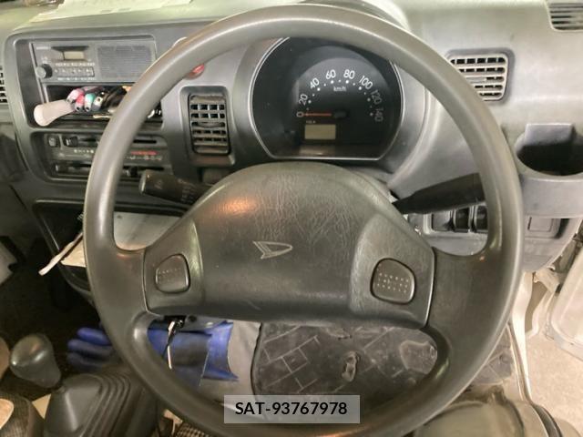 Daihatsu HIJET TRUCK 2006-11 8230307-11