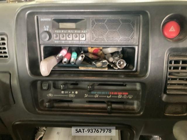 Daihatsu HIJET TRUCK 2006-11 8230307-15