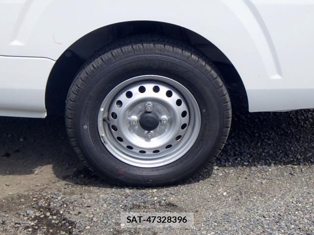 Daihatsu HIJET TRUCK 2022-04 8230302-16