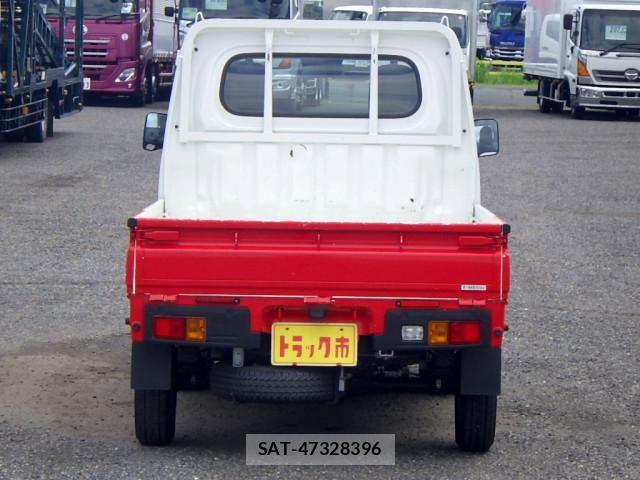 Daihatsu HIJET TRUCK 2022-04 8230302-5