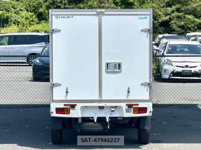 Daihatsu HIJET TRUCK 2021-05 8245397-10