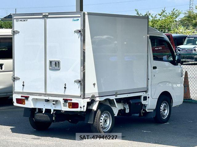 Daihatsu HIJET TRUCK 2021-05 8245397-11