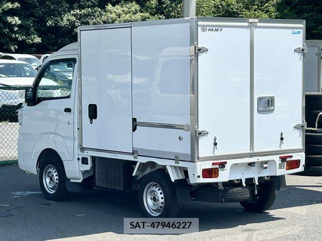 Daihatsu HIJET TRUCK 2021-05 8245397-12