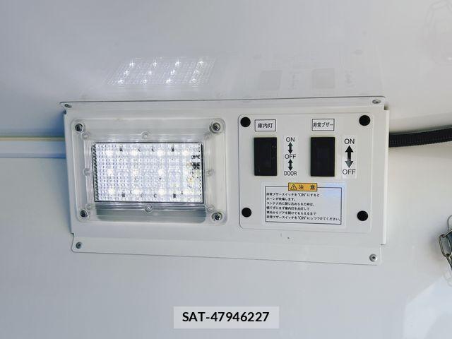 Daihatsu HIJET TRUCK 2021-05 8245397-17