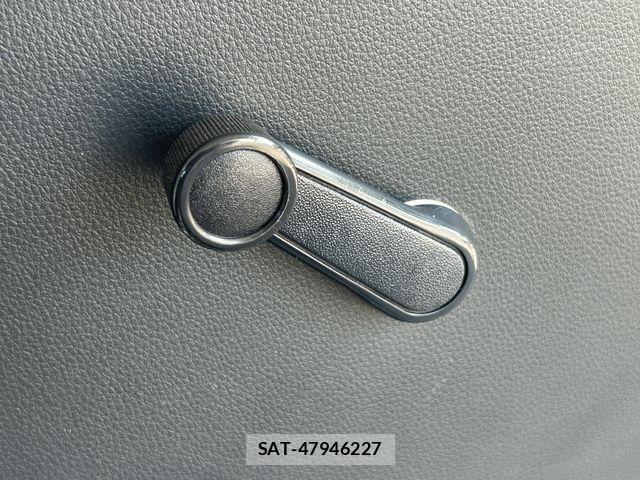 Daihatsu HIJET TRUCK 2021-05 8245397-25