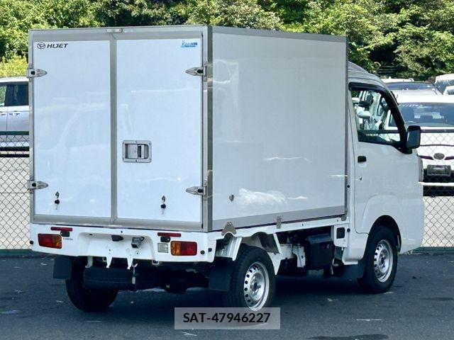 Daihatsu HIJET TRUCK 2021-05 8245397-2