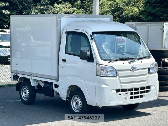 Daihatsu HIJET TRUCK 2021-05 8245397-6