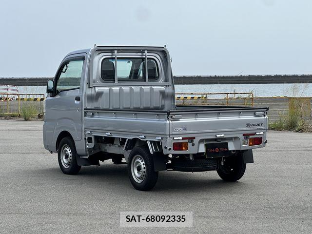 Daihatsu HIJET TRUCK 2021-08 8314738-15