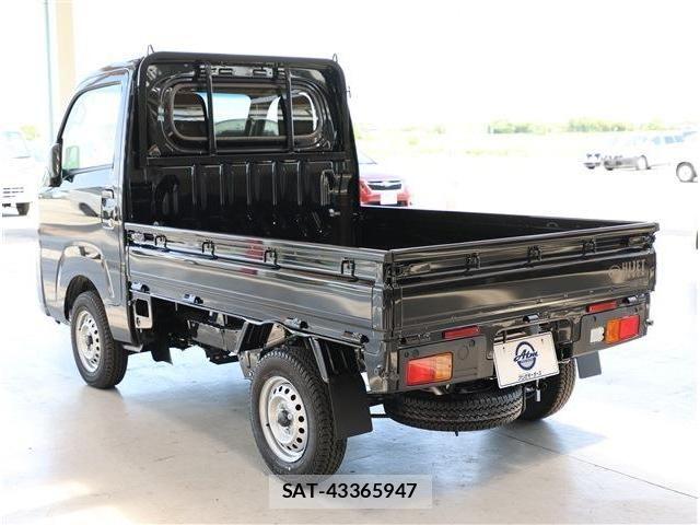 Daihatsu HIJET TRUCK 2026-04 8354622-16