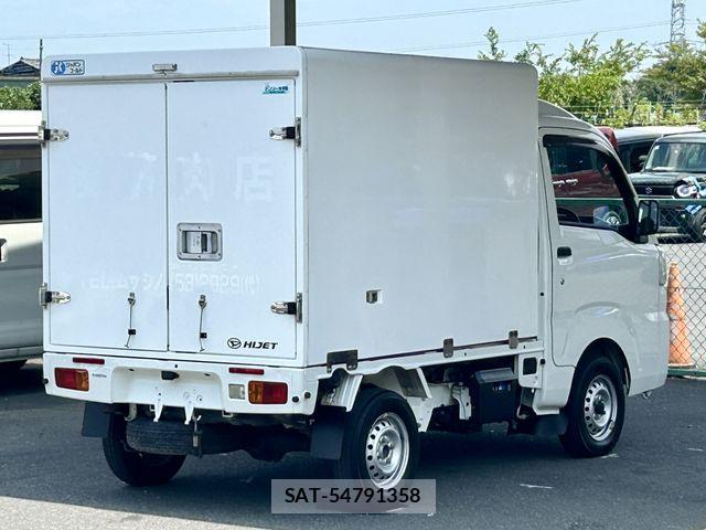 Daihatsu HIJET TRUCK 2017-02 8366212-11