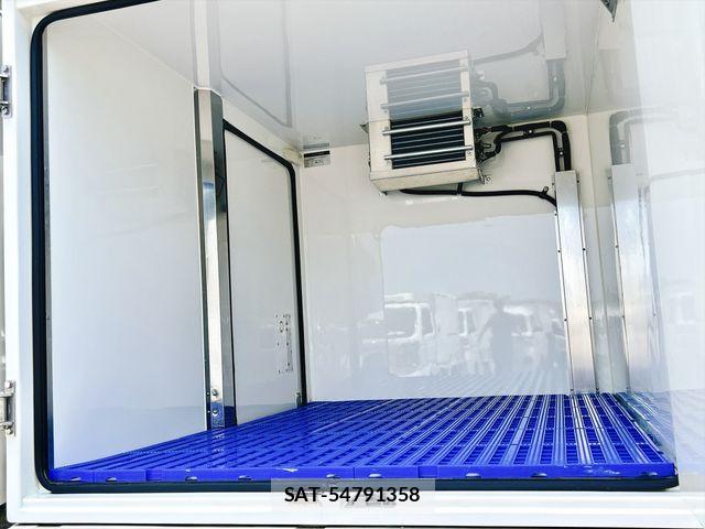 Daihatsu HIJET TRUCK 2017-02 8366212-14