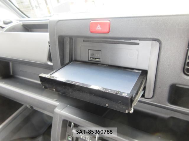 Daihatsu HIJET TRUCK 2016-09 8366214-15