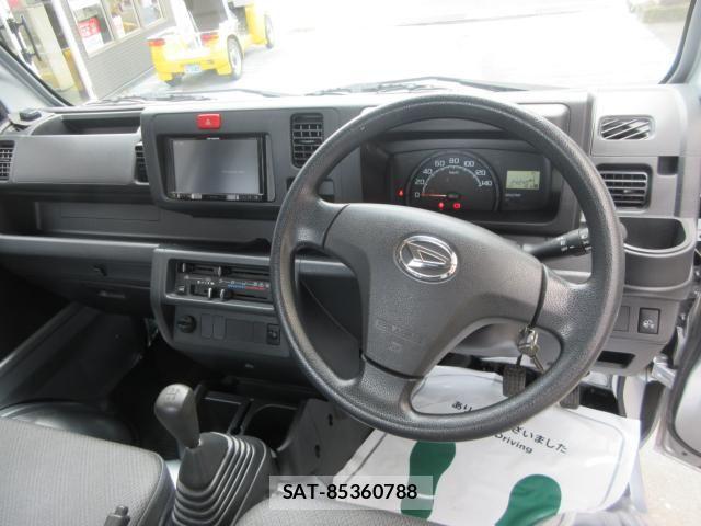 Daihatsu HIJET TRUCK 2016-09 8366214-1
