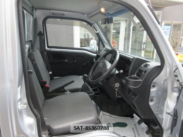 Daihatsu HIJET TRUCK 2016-09 8366214-7