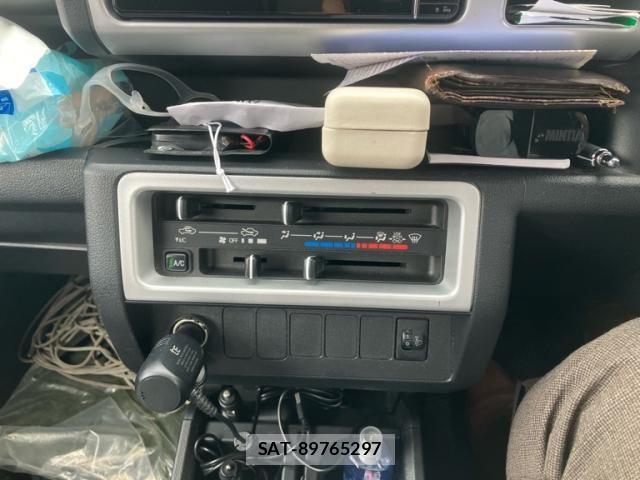 Daihatsu HIJET TRUCK 2020-12 8371720-21