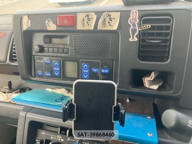 Daihatsu HIJET TRUCK 2015-08 8438201-11