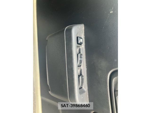 Daihatsu HIJET TRUCK 2015-08 8438201-12