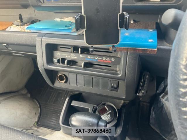 Daihatsu HIJET TRUCK 2015-08 8438201-13