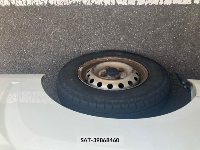 Daihatsu HIJET TRUCK 2015-08 8438201-5
