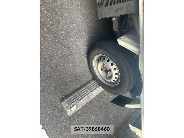 Daihatsu HIJET TRUCK 2015-08 8438201-7