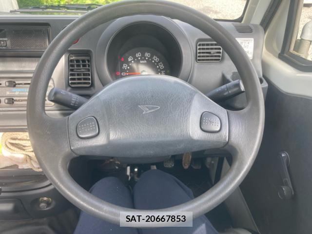 Daihatsu HIJET TRUCK 2010-03 8438200-11